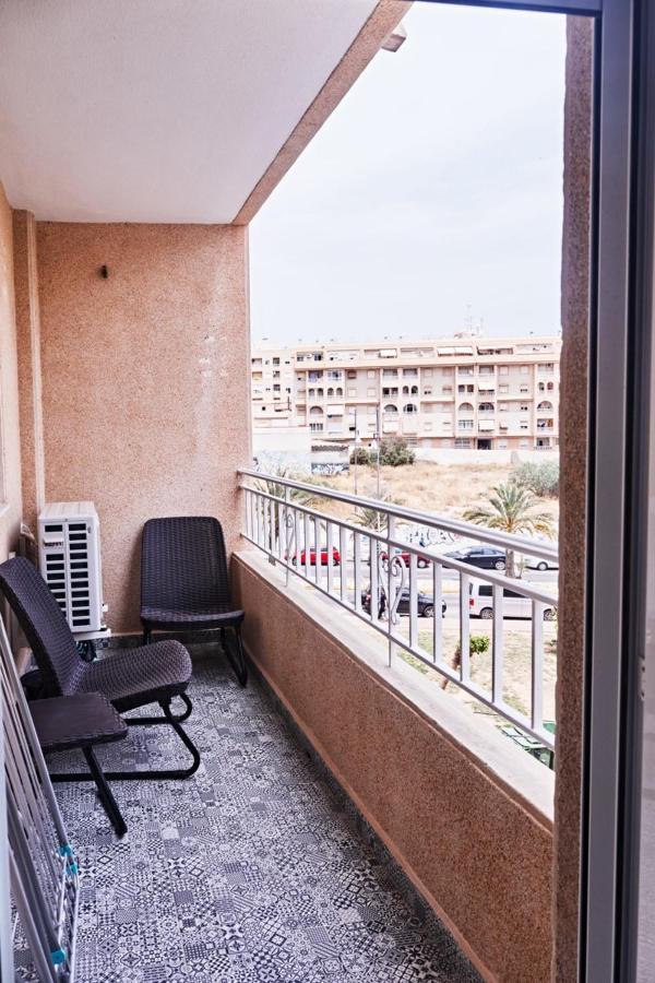 New Appartment Sophie Torrevieja Bagian luar foto