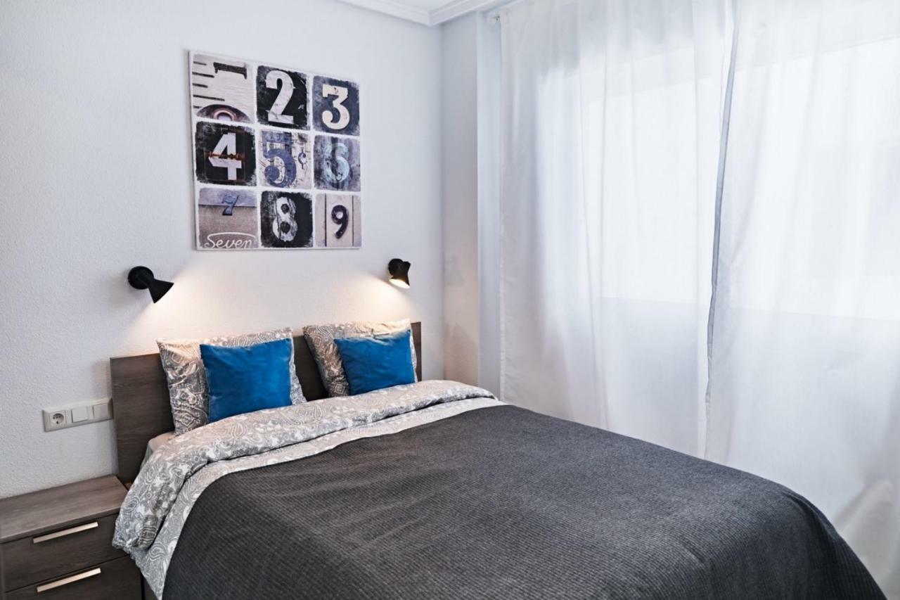 New Appartment Sophie Torrevieja Bagian luar foto